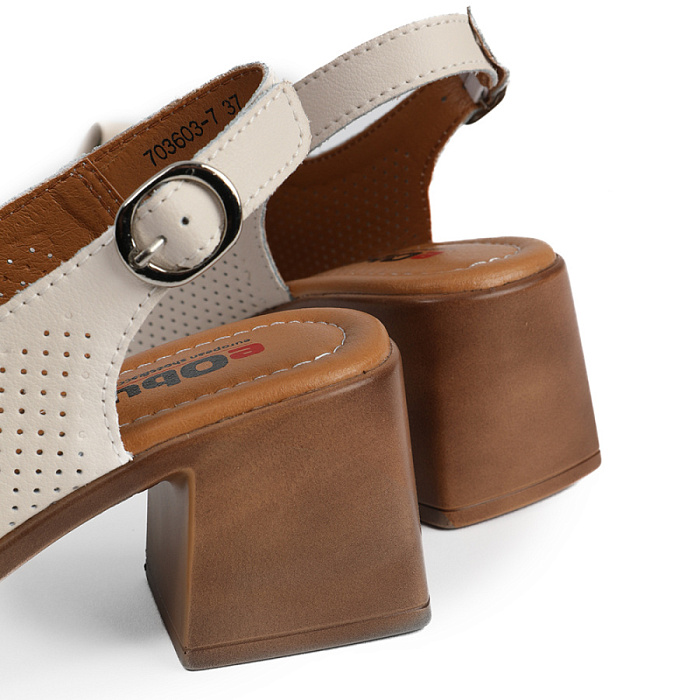 Женские босоножки  eObuv бежевые, артикул 703603-7