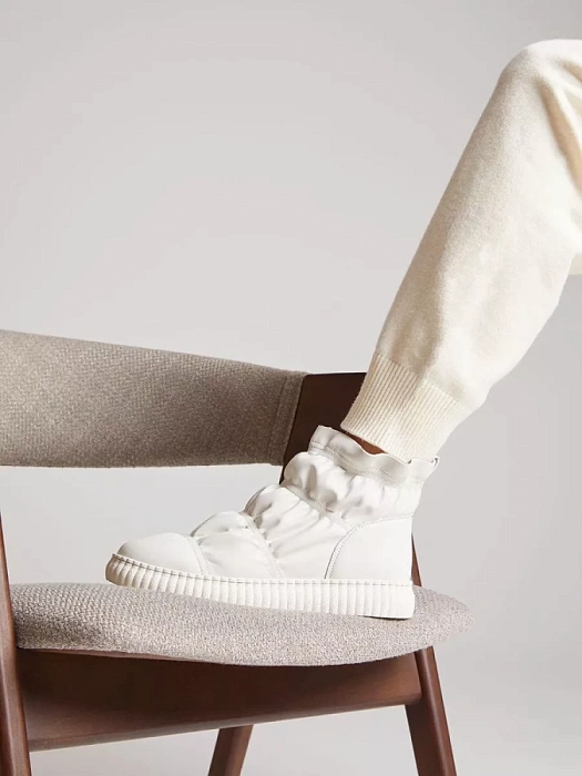 Женские ботинки basic Donna Daniella  белые, артикул NU404-012