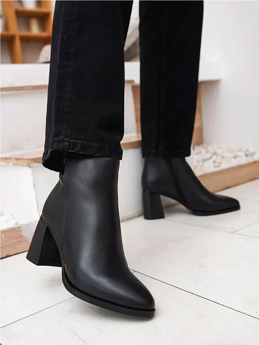 Женские ботильоны FEDERICA RODARI черные, артикул 38E-Z08-A31