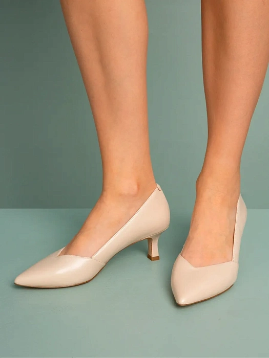 Женские туфли лодочки basic CAPRICE бежевые, артикул 9-22403-42-140