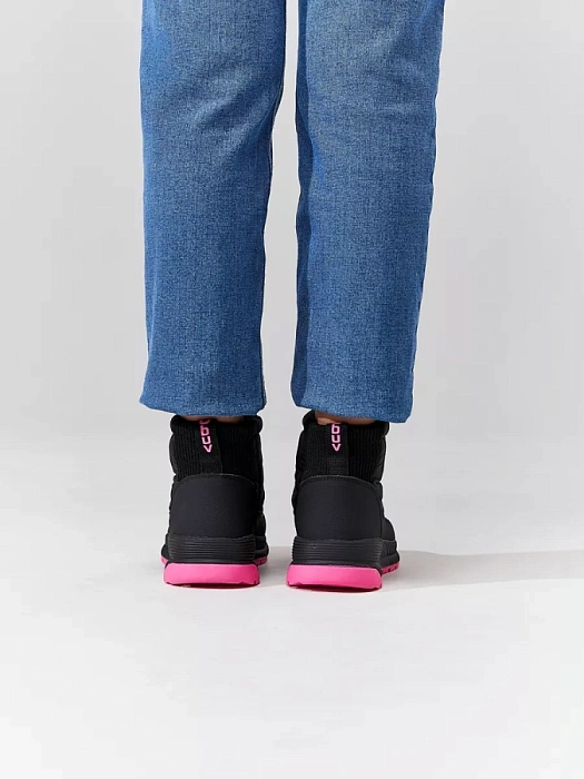 Женские дутики eObuv черные, артикул 138573/15-01EB