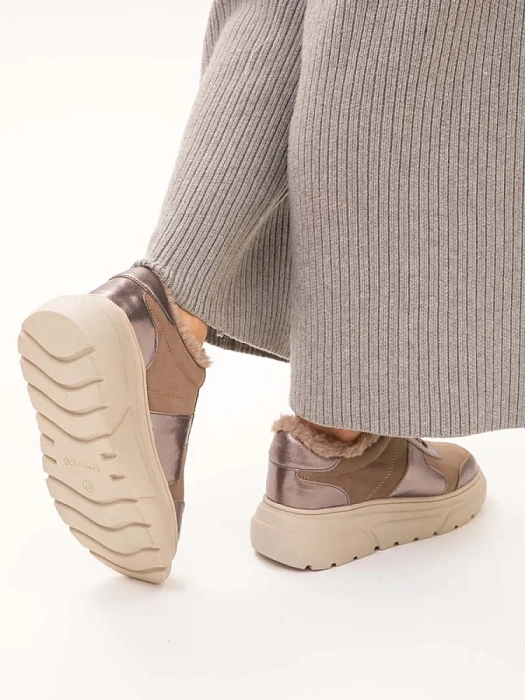 Женские кроссовки CAPRICE бежевые, артикул 9-23704-41-345