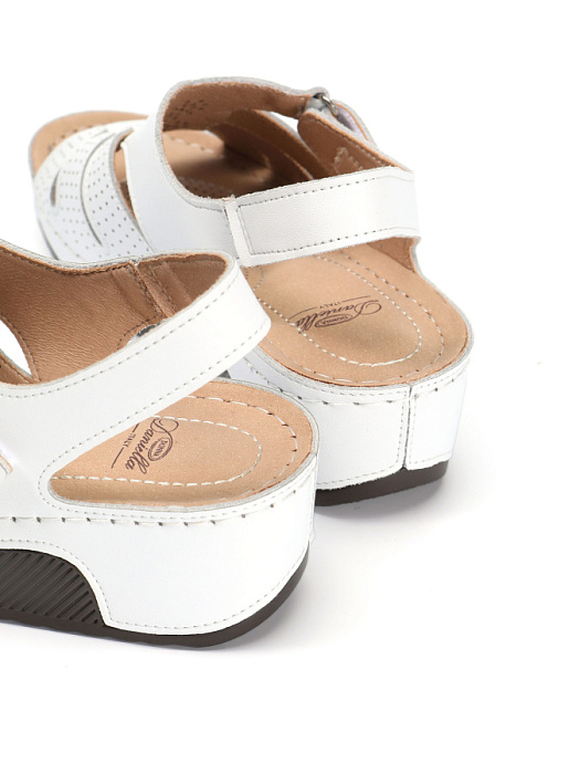 Женские босоножки  Donna Daniella  белые, артикул 31W31-6-021