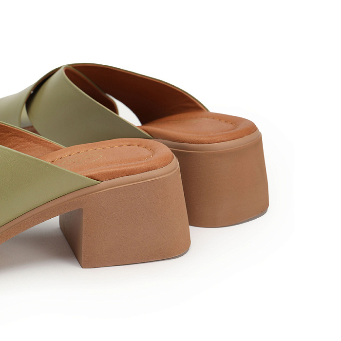Женские сабо Donna Daniella  оливковые, артикул DD-G-172-25-7/OLIVE