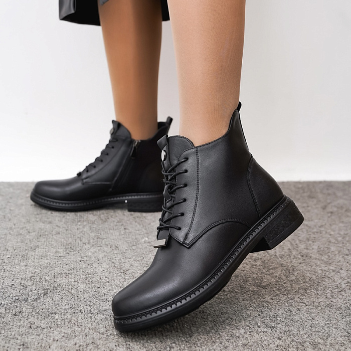 Женские ботинки basic Donna Daniella  черные, артикул 1R05-22-101B-1