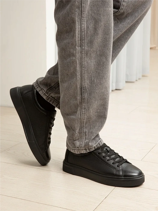 Мужские кеды BRUNO RENZONI  черные, артикул 523020-110