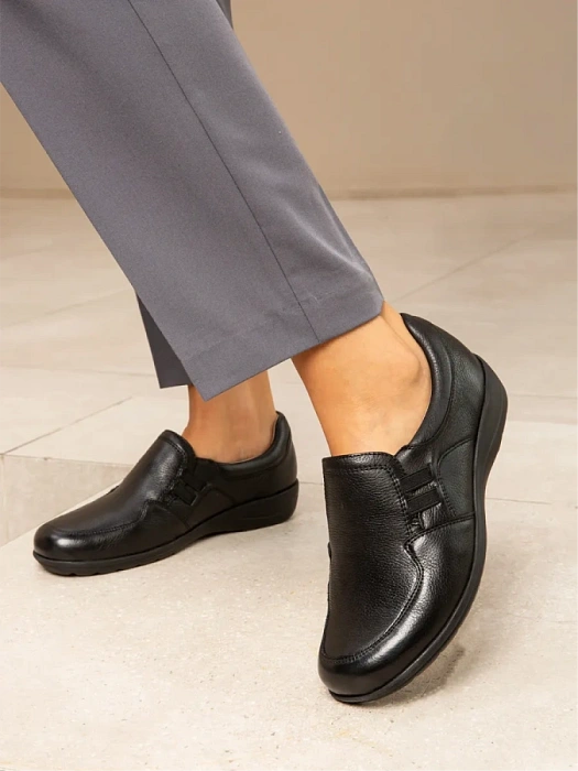 Женские туфли CAPRICE черные, артикул 9-24752-45-022