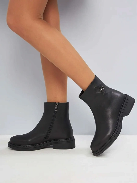 Женские ботинки eObuv черные, артикул DY25030722A