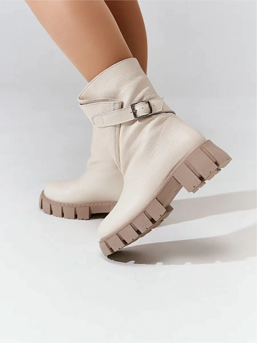 Женские полусапоги Donna Daniella  бежевые, артикул 80490-3