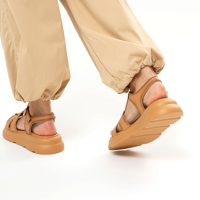 Женские сандалии eObuv бежевые, артикул 42E-2368-1C