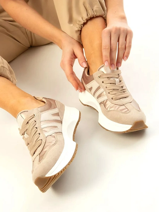 Женские кроссовки MARCO TOZZI бежевые, артикул 2-23748-42-435