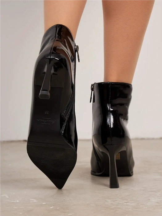 Женские ботильоны SOFIA-ALEXANDRA черные, артикул W1053-4.5-R91-N497