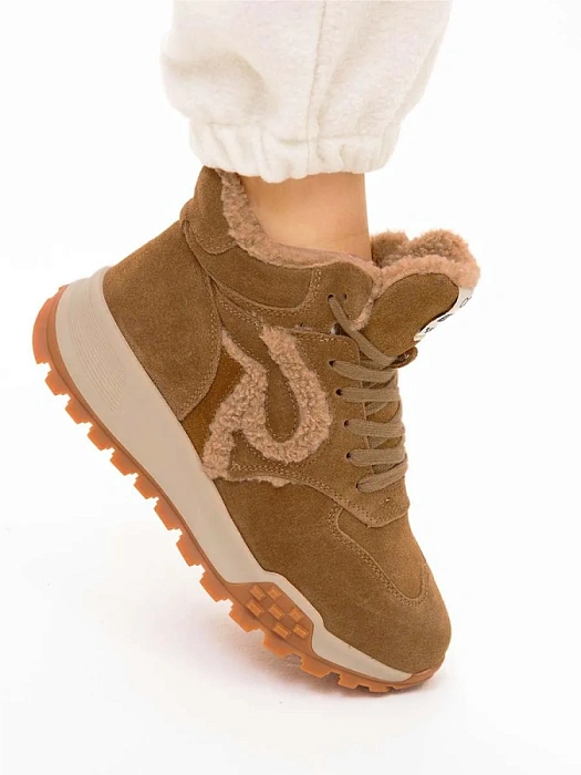 Женские кроссовки STROBBS коричневые, артикул F8479-17