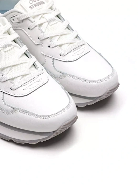Женские кроссовки STROBBS белые, артикул F7509-6