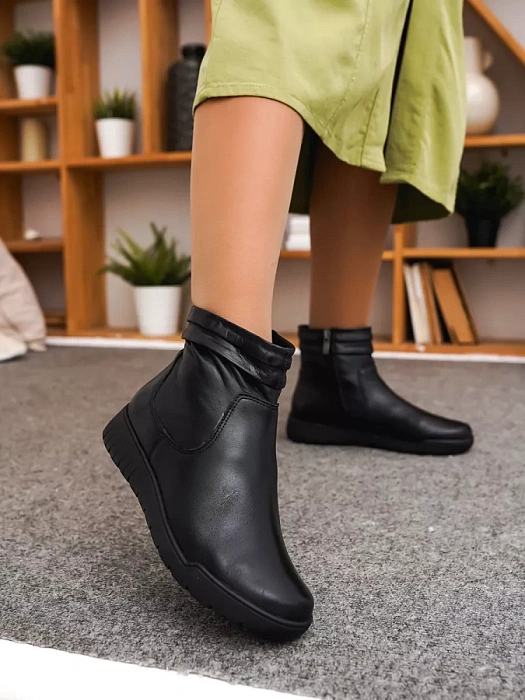 Женские ботинки basic eObuv черные, артикул 9-75308-41-040