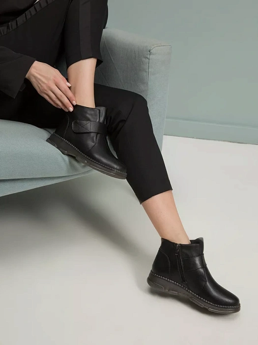 Женские ботинки basic Donna Daniella  черные, артикул GC116-030