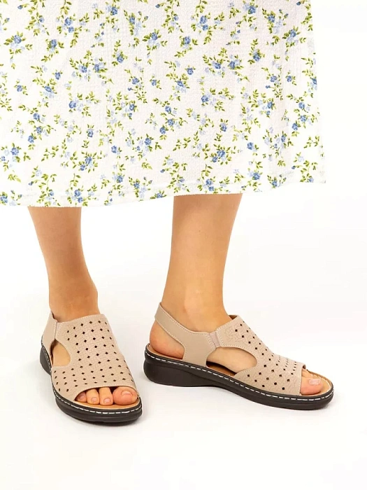 Женские босоножки  eObuv бежевые, артикул 52E-LQFR071-1.EO