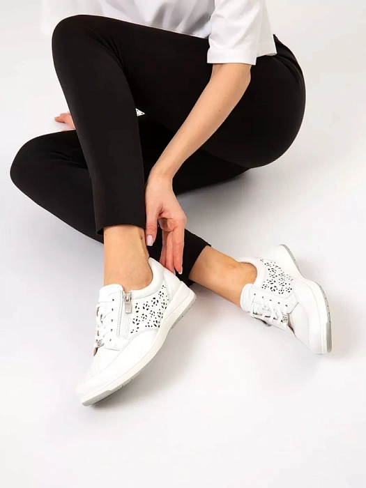 Женские кеды CAPRICE белые, артикул 9-23553-42-102