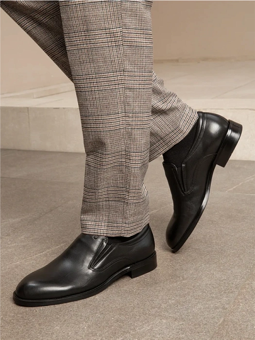 Мужские туфли BRUNO RENZONI  черные, артикул 24252-5-C515