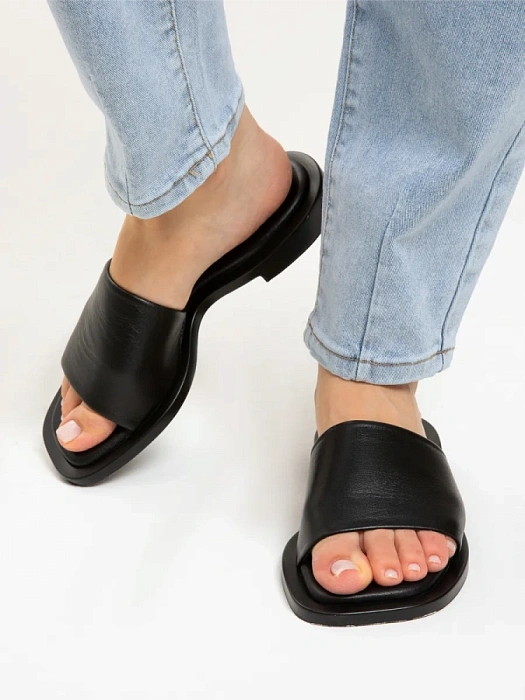 Женские шлепанцы eObuv черные, артикул D24YT-2265