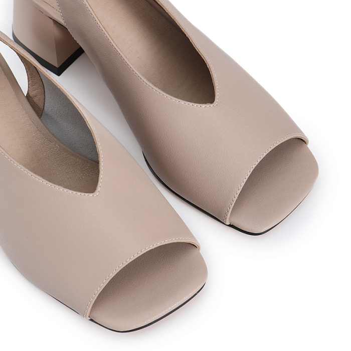 Женские босоножки  Donna Daniella  бежевые, артикул 51-BMA4-17-108