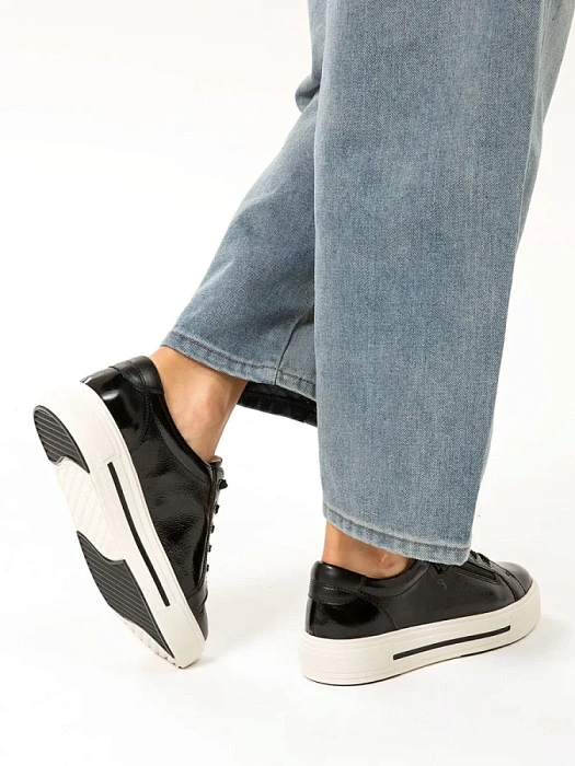 Женские кеды CAPRICE черные, артикул 9-23351-43-019