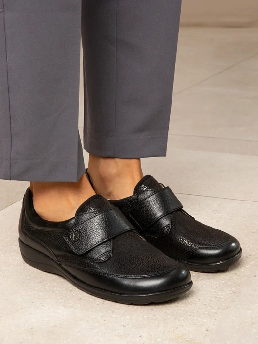 Женские туфли CAPRICE черные, артикул 9-24655-43-019