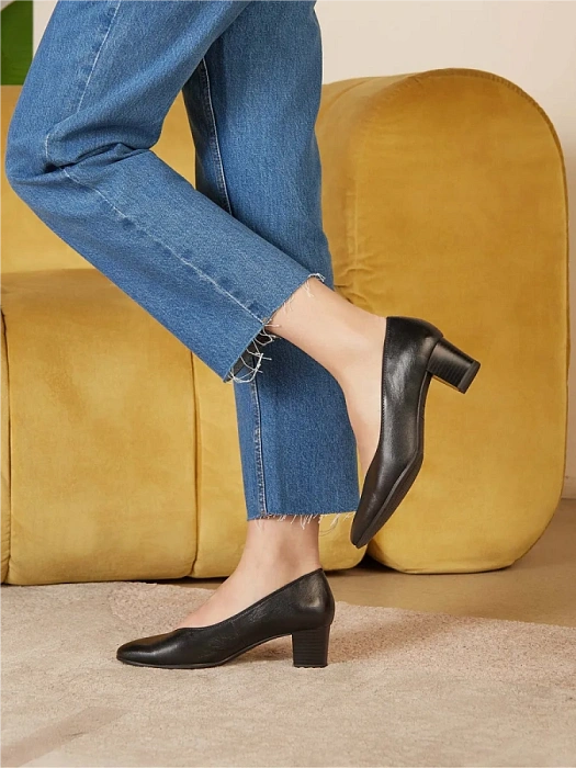 Женские туфли лодочки basic CAPRICE черные, артикул 9-22301-43-022