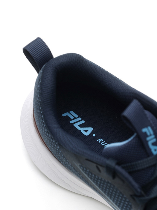 Мужские кроссовки FILA синие, артикул 126218-Z4