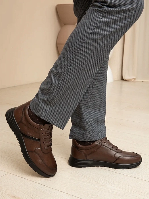 Мужские кроссовки BRUNO RENZONI  коричневые, артикул DSHD-DM001B