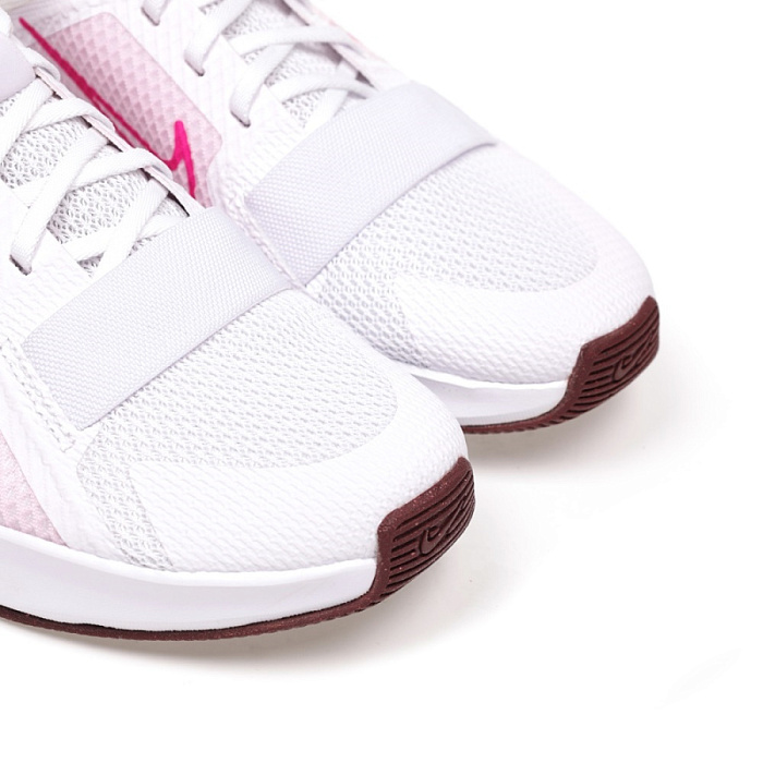 Женские кроссовки Nike белые, артикул DM0824-105