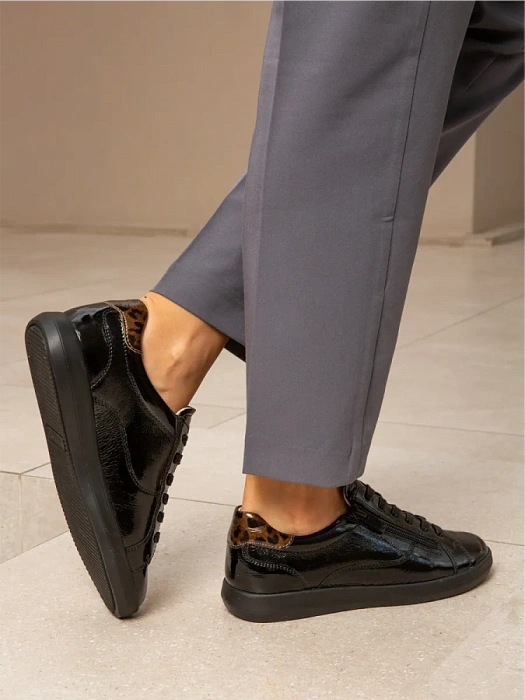 Женские кеды CAPRICE черные, артикул 9-23762-45-017