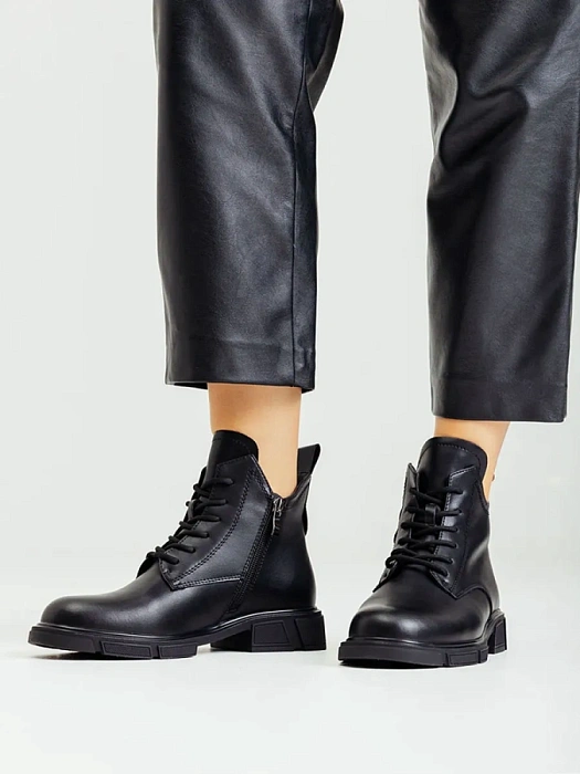 Женские ботинки SOFIA-ALEXANDRA черные, артикул 44E-3219-83Z