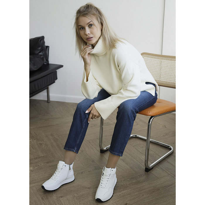 Женские ботинки Donna Daniella  белые, артикул NU412-051