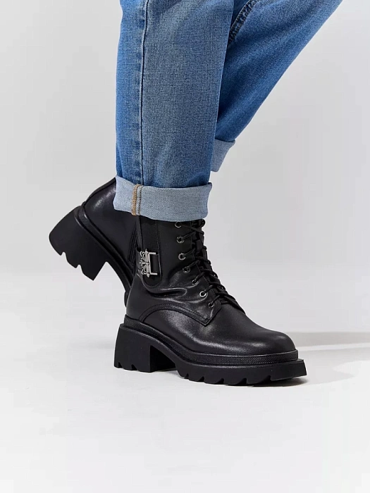 Женские ботинки SOFIA-ALEXANDRA черные, артикул 17E-Z16505-H01