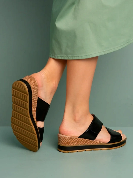 Женские сабо CAPRICE черные, артикул 9-27250-42-040