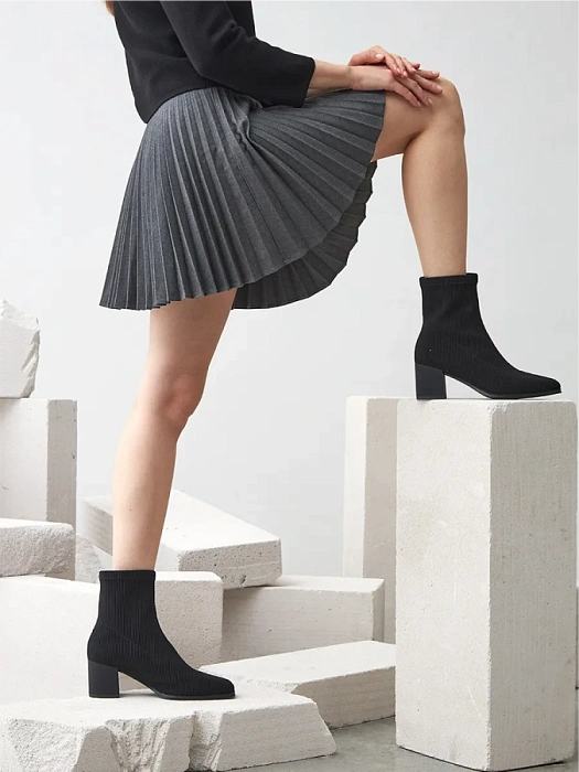 Женские ботинки SOFIA-ALEXANDRA черные, артикул 38E-HF885-A