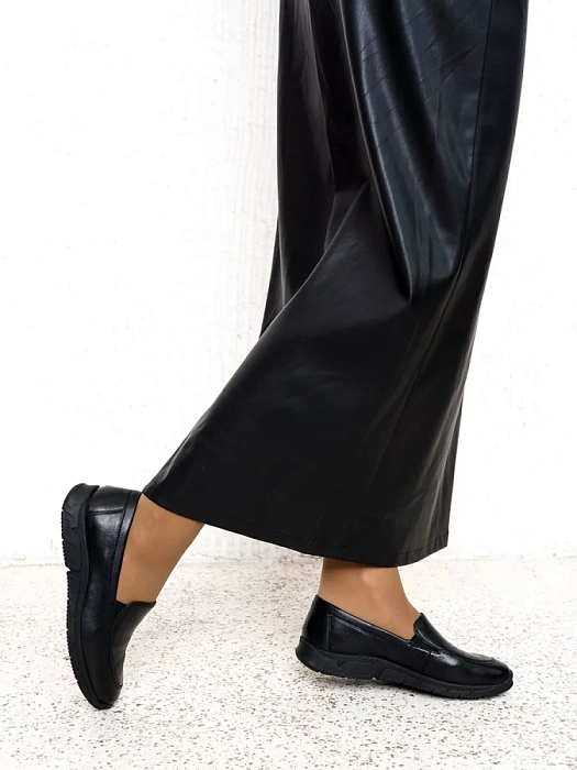 Женские туфли basic CAPRICE черные, артикул 9-24702-41-040