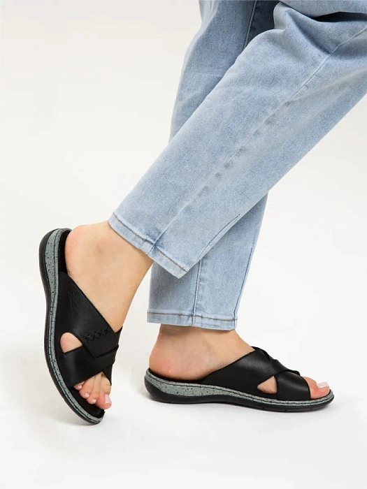 Женские сабо eObuv черные, артикул D25YT-1385-01