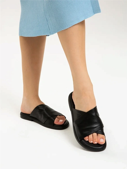 Женские шлепанцы eObuv черные, артикул D24YT-2290