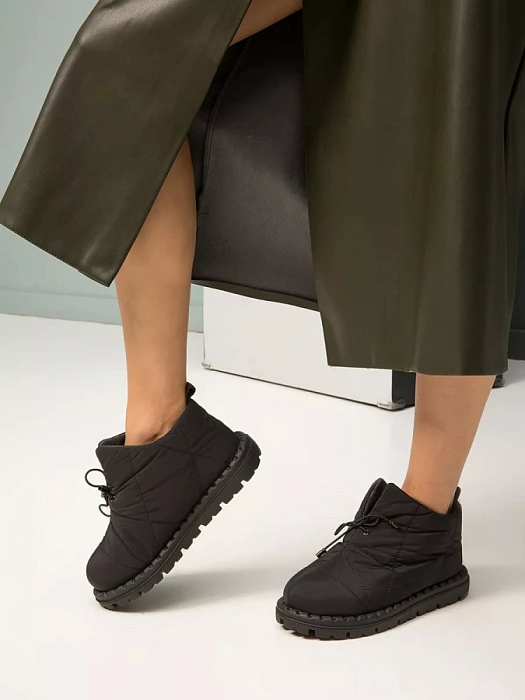 Женские ботинки Donna Daniella  черные, артикул 22W9-32-101Z