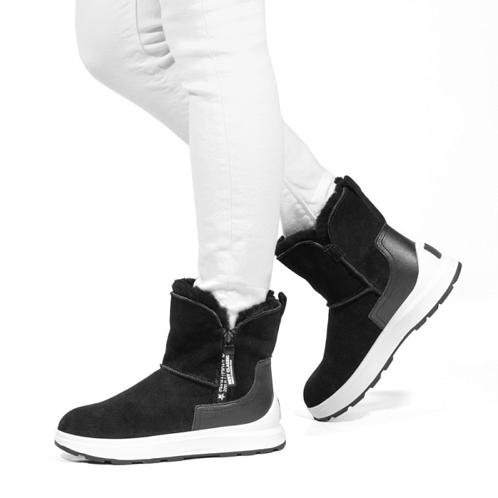 Женские ботинки basic Donna Daniella  черные, артикул 22W12-21-901Z
