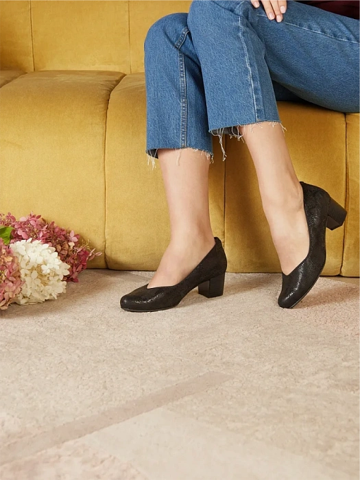 Женские туфли лодочки basic CAPRICE черные, артикул 9-22308-43-01A