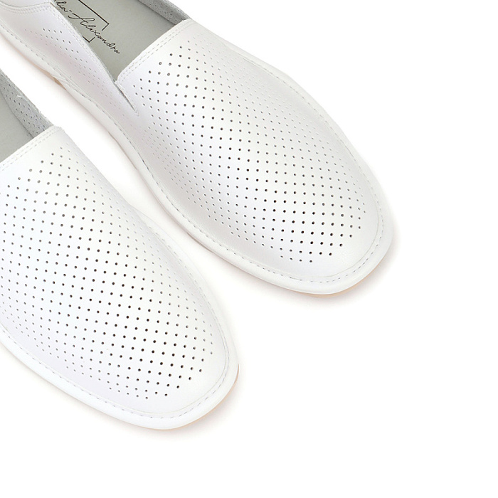 Женские слипоны SOFIA-ALEXANDRA белые, артикул 51-TPO1-18-112