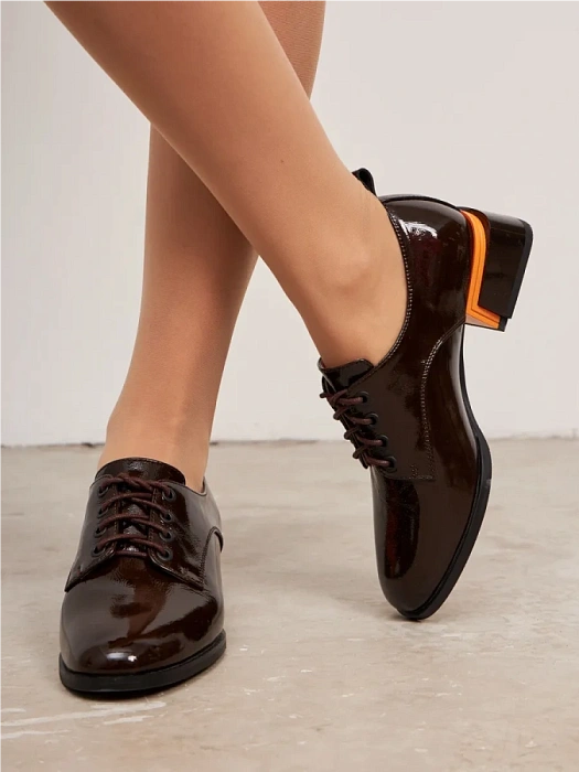 Женские туфли FEDERICA RODARI коричневые, артикул FD4E-1051-301