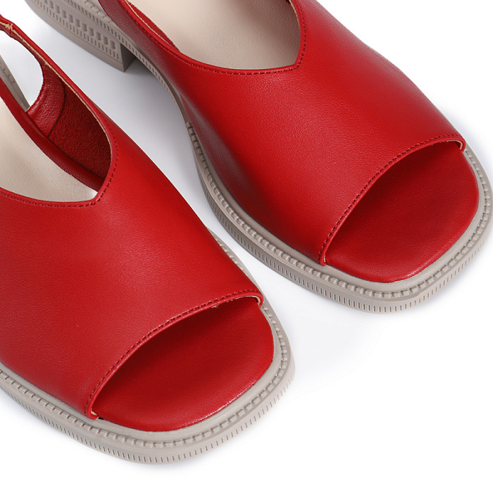 Женские босоножки  Donna Daniella  красные, артикул 41-BMA4-13-107