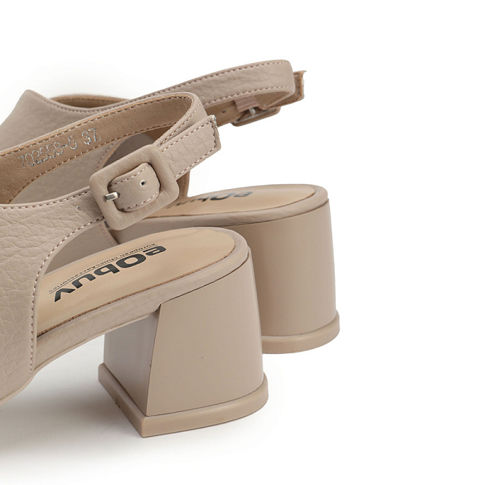 Женские босоножки  eObuv бежевые, артикул 702558-5