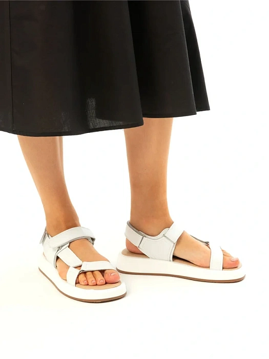 Женские сандалии Donna Daniella  белые, артикул 41-BKE17-15-112-1