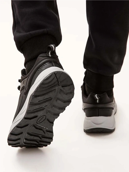 Мужские кроссовки RS SPORT черные, артикул LEKNESS-3/black/M