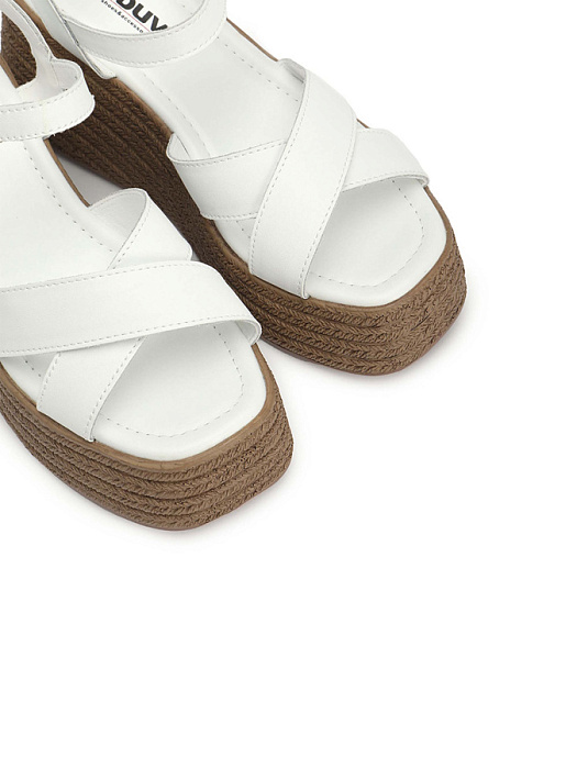 Женские босоножки  eObuv белые, артикул 902102-9